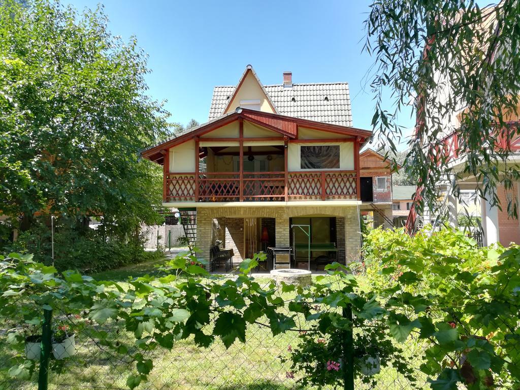 Tiszavirág Vendégház Szeged Exterior foto